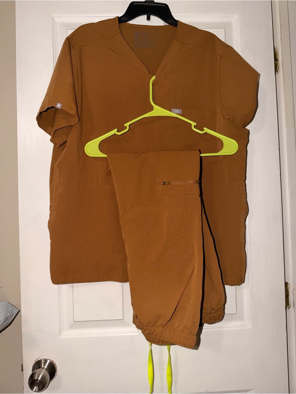 FIGS Women's Scrub Set in Rust Brown